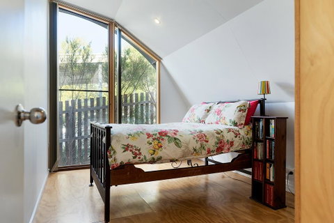 The Nissen - Accommodation Newcastle 3