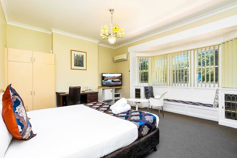 The North Shore Hotel - Accommodation Newcastle 2