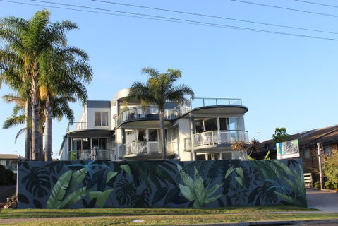The Palms Apartments - Accommodation Newcastle 0