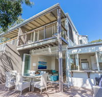 The peachy life Sunshine Beach