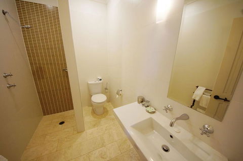 The Playhouse Hotel - Accommodation Newcastle 1