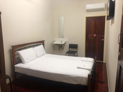 The Prince Of Wales - Accommodation Newcastle 1