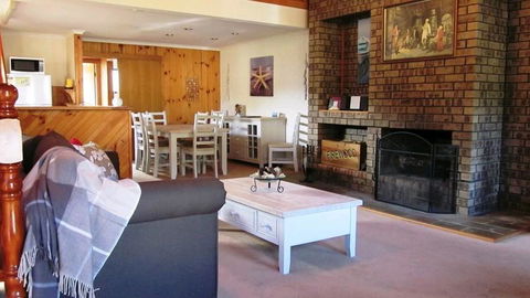 The Retreat On Matthew - Accommodation Newcastle 0