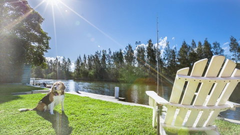 The River Retreat - Accommodation Newcastle 2