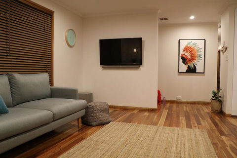 The Salty Gum - Maslin Beach - Accommodation Newcastle 2