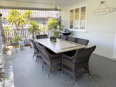The Shack - Accommodation Newcastle 2