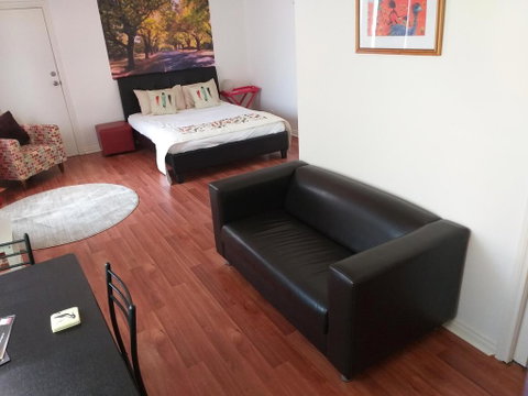 The Shelter Shed Garden Studio Apartment - Accommodation Newcastle 1