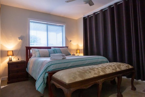 The Shouse - Accommodation Newcastle 2