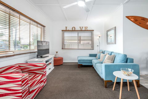 The Surf Shack - Accommodation Newcastle 3