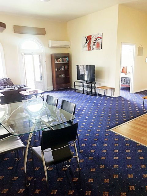 The Wharf Hotel - Accommodation Newcastle 3