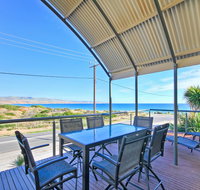 Through The Looking Glass - Accommodation Newcastle