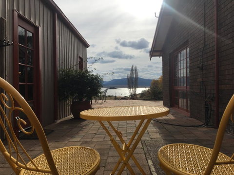 Tinder Lodge Studio - Accommodation Newcastle 3