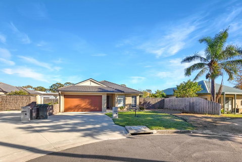Toonalook Retreat - Pet Friendly And Close To Town - Accommodation Newcastle 0