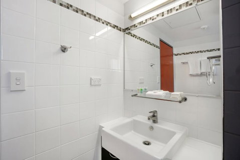 Toowong Inn & Suites - Accommodation Newcastle 3