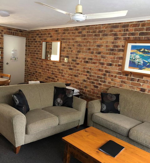 Toowong Villas - Accommodation Newcastle 3
