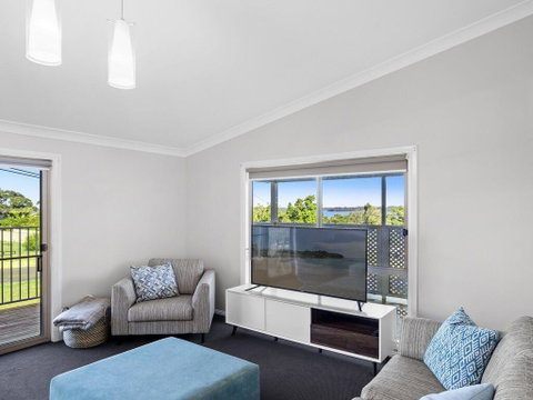 Totalee Coastal - Accommodation Newcastle 3