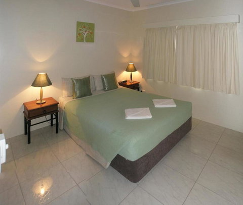 Tradewinds McLeod Holiday Apartments - Accommodation Newcastle 2