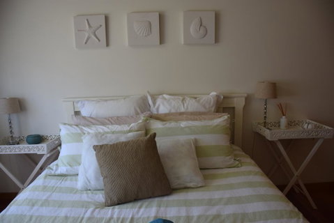 Tranquillity Beach House - Accommodation Newcastle 2