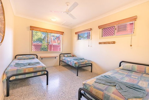 Travellers Oasis - Accommodation Newcastle 2
