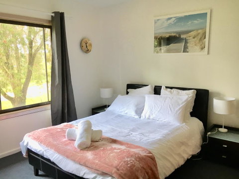 Tree Of Love Farm Stay - Accommodation Newcastle 0