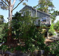 Treetops - Newly renovated in the village