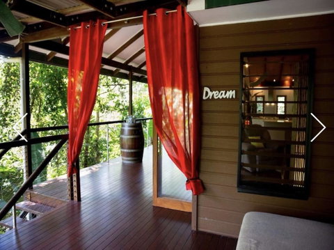 Treetops Retreat Cairns - Accommodation Newcastle 2