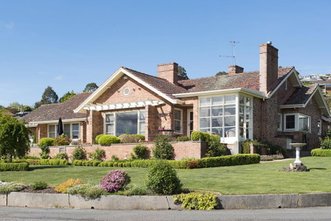 Trevallyn House B & B - Accommodation Newcastle 0