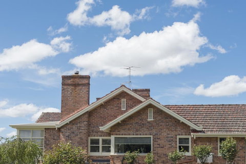 Trevallyn House B & B - Accommodation Newcastle 2