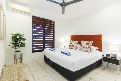 Trito - Luxury Holiday House - Accommodation Newcastle 1