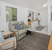 Tropical on McKenzie MK1 - Accommodation Newcastle