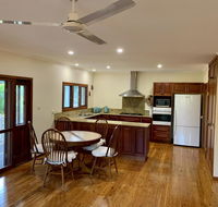 Tropical Styling - Accommodation Newcastle