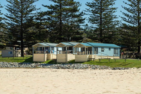 Tuross Beach Cabins & Campsites - Accommodation Newcastle 2