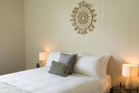 Two Bedroom Gem, Short Drive To MONA - Accommodation Newcastle 1