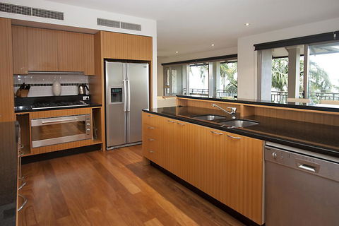 U 12 Santai - Accommodation Newcastle 2