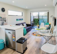 U101 Brunswick Living Brand New Deluxe Balcony Apartment close to Airport and CBD - Accommodation Newcastle