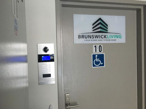U201 Brunswick Living Brand New Deluxe Balcony Upper Floor Apartment Close To Airport And CBD - Accommodation Newcastle 3