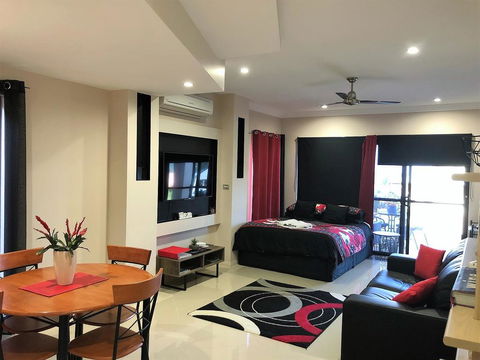 Ultra Modern Private Studio Room - Accommodation Newcastle 0