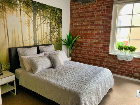 Ultra-chic Top Floor New York Style Loft Apartment - Accommodation Newcastle 3