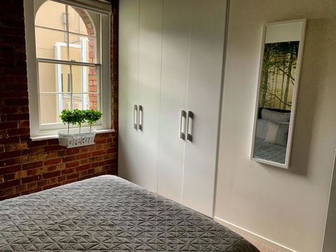 Ultra-chic Top Floor New York Style Loft Apartment - Accommodation Newcastle 1