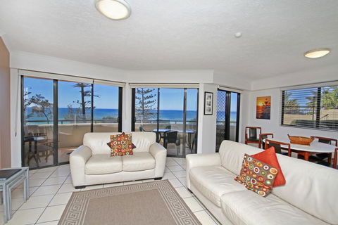 Unit 1, The Rocks, 1746 David Low Coolum Beach - 500 Bond - Accommodation Newcastle 3