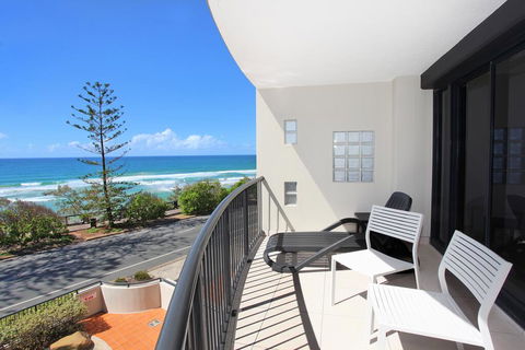 Unit 4, The Rocks, 1746 David Low Way Coolum Beach - 500 Bond - Accommodation Newcastle 1