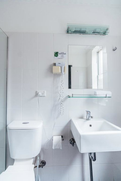 UNO Hotel Sydney - Accommodation Newcastle 3