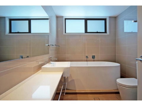 Utopia Apartment - Accommodation Newcastle 2