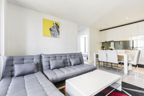 UWS Madison Melbourne CBD Apartment - Accommodation Newcastle 0