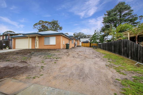 V & V Family Dream Away - Accommodation Newcastle 1