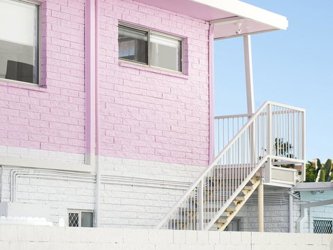 Ventura Beach Motel 2 Bed Poolside - Unit 4 - Accommodation Newcastle 3