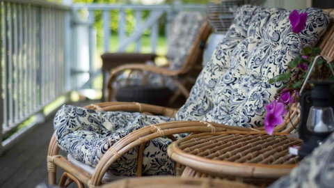Vicarage View Cottage - Accommodation Newcastle 3