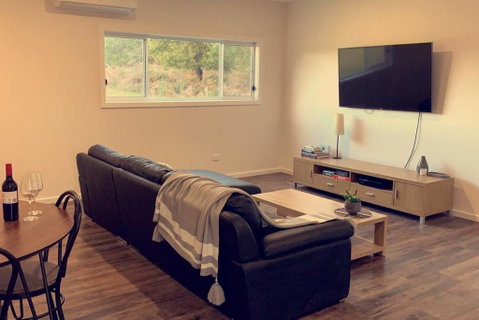 Victoria Valley With A View - Accommodation Newcastle 0