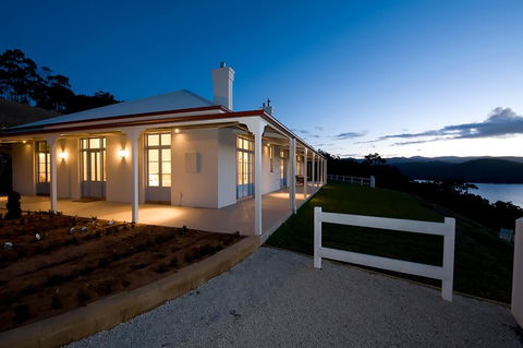 Villa Talia Tasmania - Accommodation Newcastle 2
