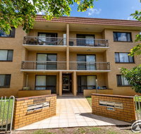 Walk to Surf Beach Club and Shops - Sands Court Boyd St Woorim - Accommodation Newcastle
